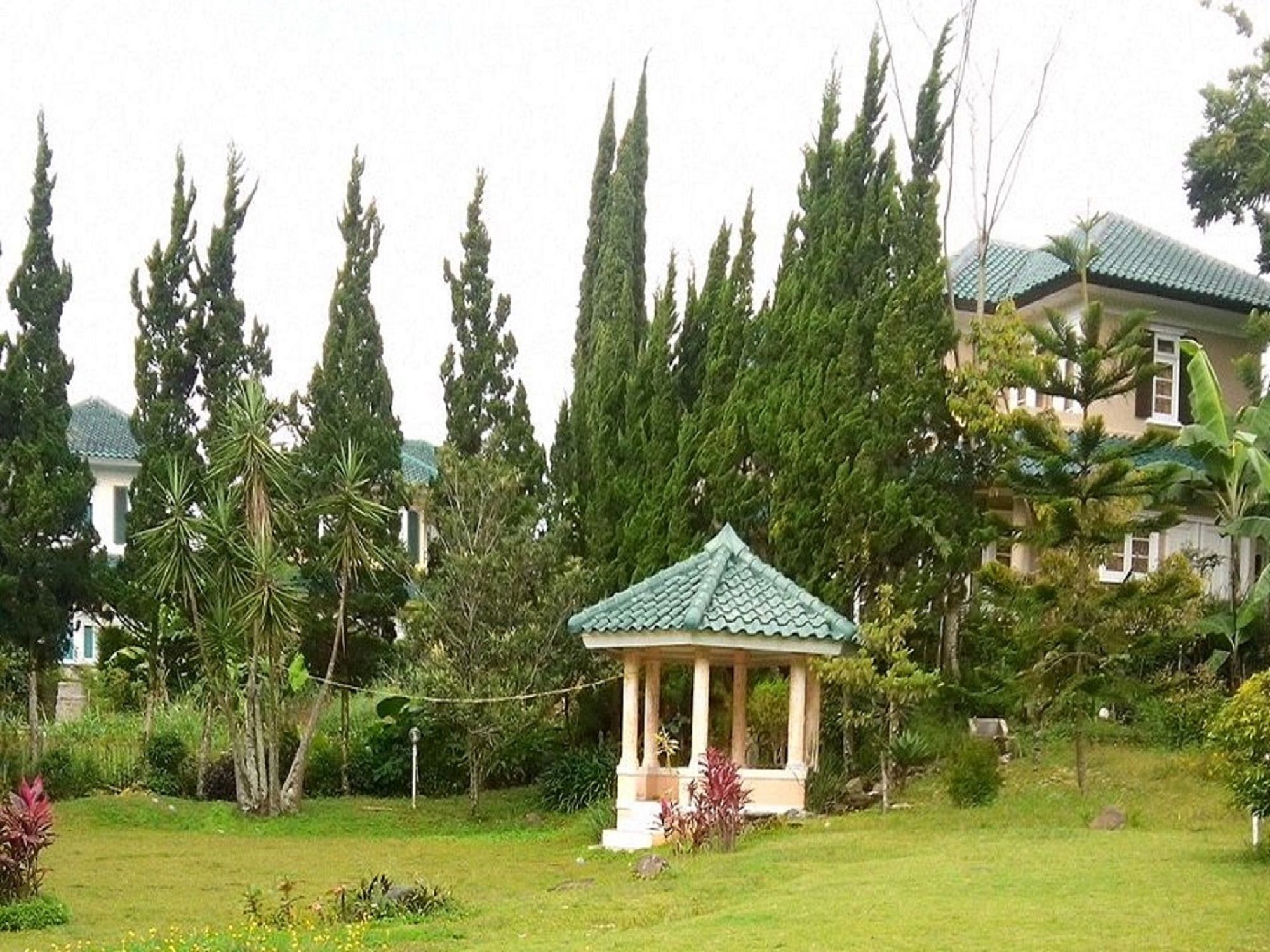 Villa Puncak Resort 芝巴纳斯 外观 照片